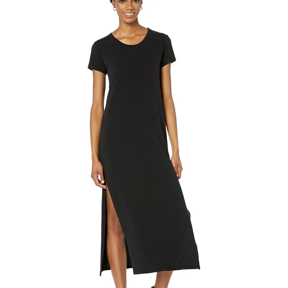 Sundry Short Sleeve Maxi with Slit, Ink, size XS. New with Tags.